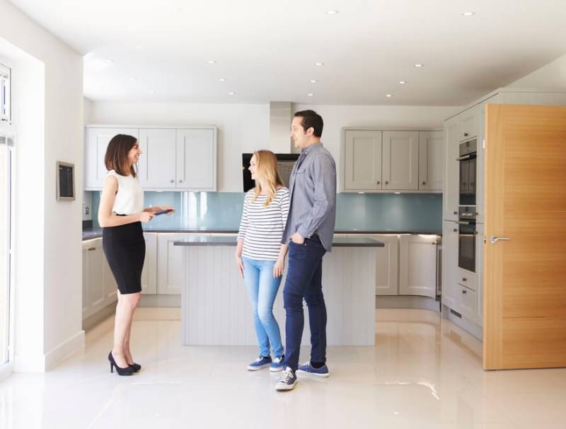 Questions to Ask a Real Estate Agent When Buying a House