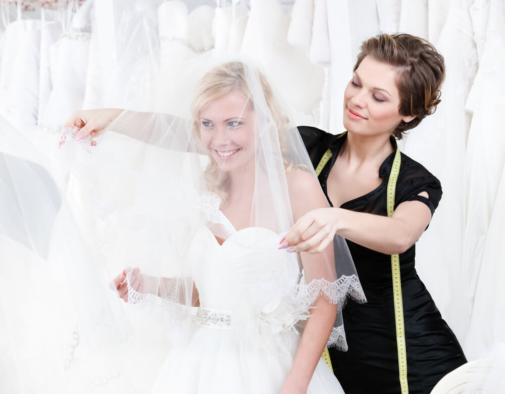 What Do You Wear to Try on Wedding Dresses?