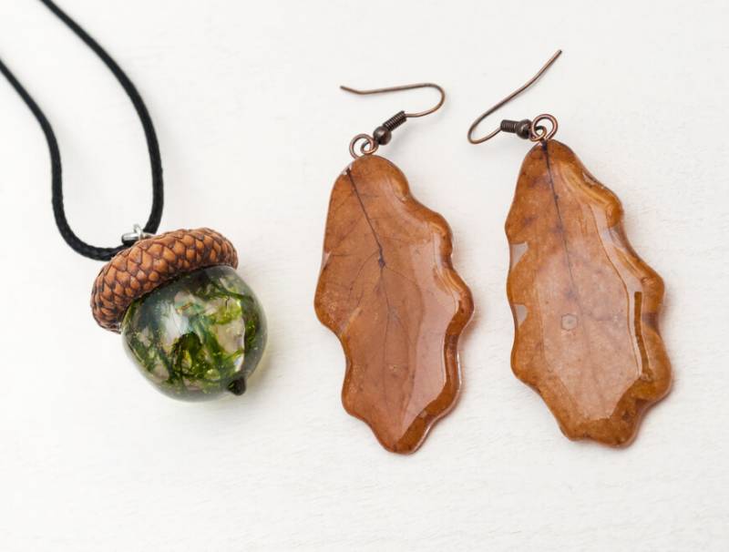 Can You Make Earrings with Epoxy Resin?