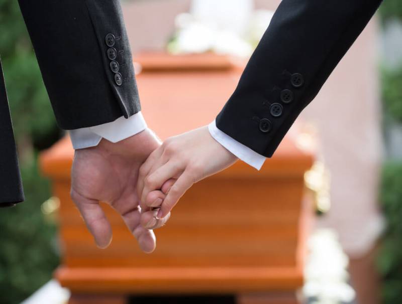 How Does a Funeral Webcast Work?